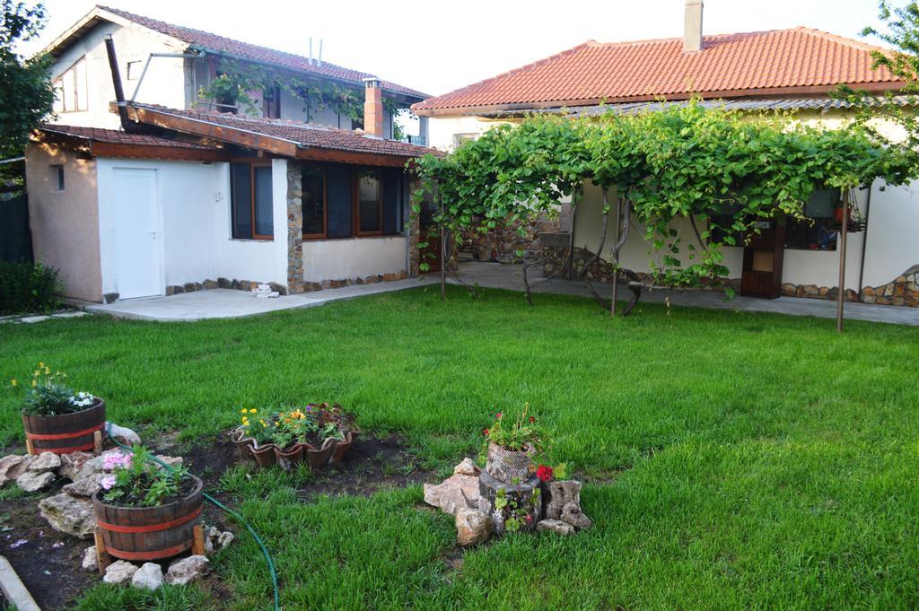 Guest House Sunrise شابلا الغرفة الصورة